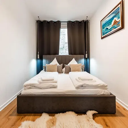 Church View Modern In The Heart Of Lejlighed